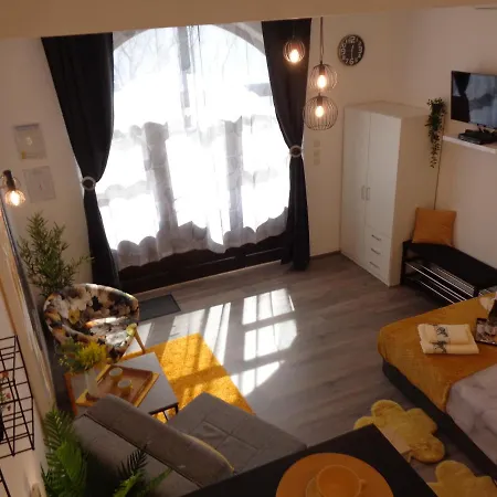 M Apartment Orebic